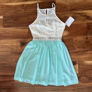 BCX White Lace and Seafoam Green Dress size Juniors 5